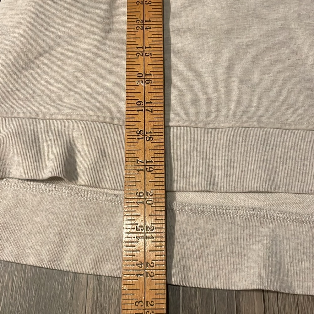 Ted Baker London woman’s sweatshirt size small
Like new condition - Picture 6 of 8